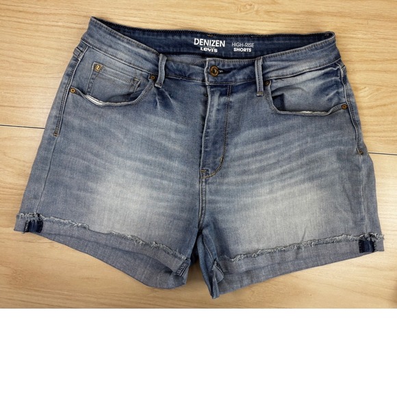 Denizen from Levi's Pants - Denizen from Levis Womens High Rise Denim Shorts Light Wash Size 12 W31